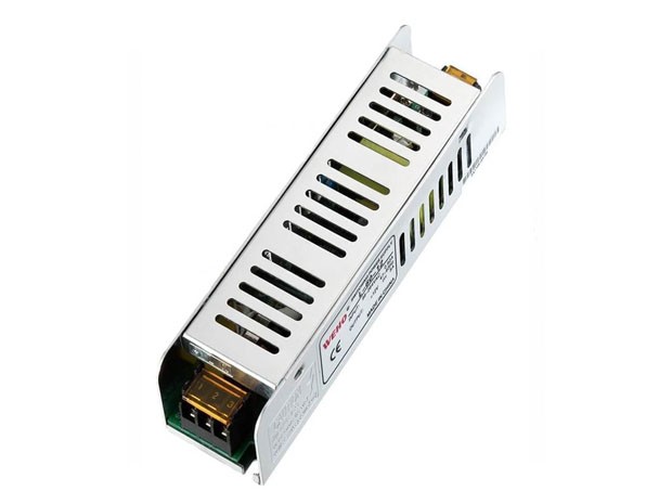 &uu FUENTE METALICA ILUMINACION Y SEGURIDAD 12V 10A L-120-12